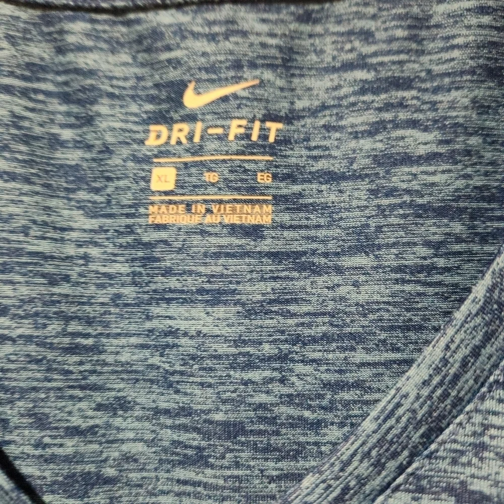 Nike Dri-Fit Women’s Performance Shirt Blue Size XL